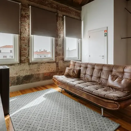 Apartment Step In